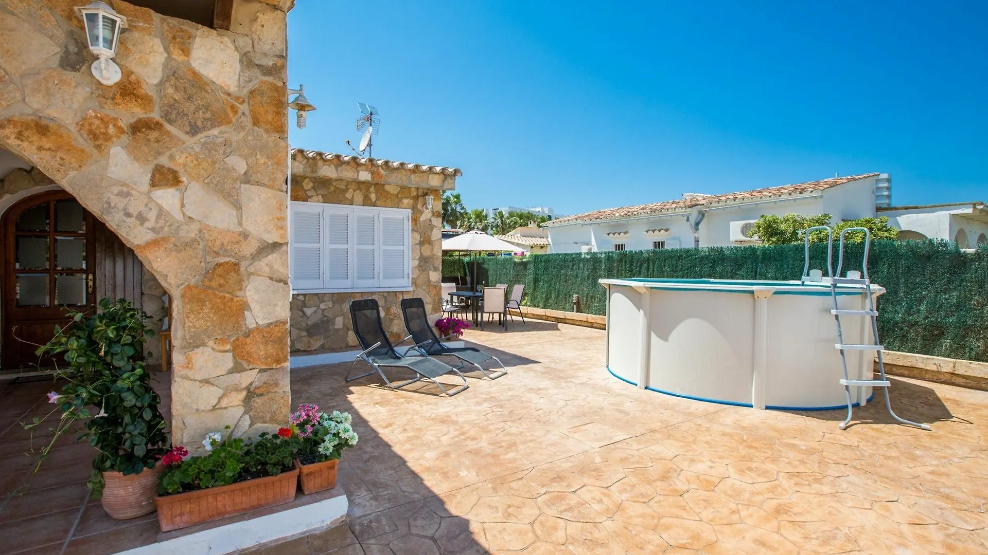 Villa Can Rovet Port de Alcudia  Spain